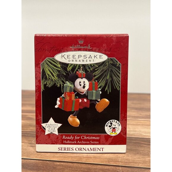 1998 HALLMARK KEEPSAKE ORNAMENT QXD4006 READY FOR CHRISTMAS MICKEY & CO. ARCHIVE - Picture 1 of 11